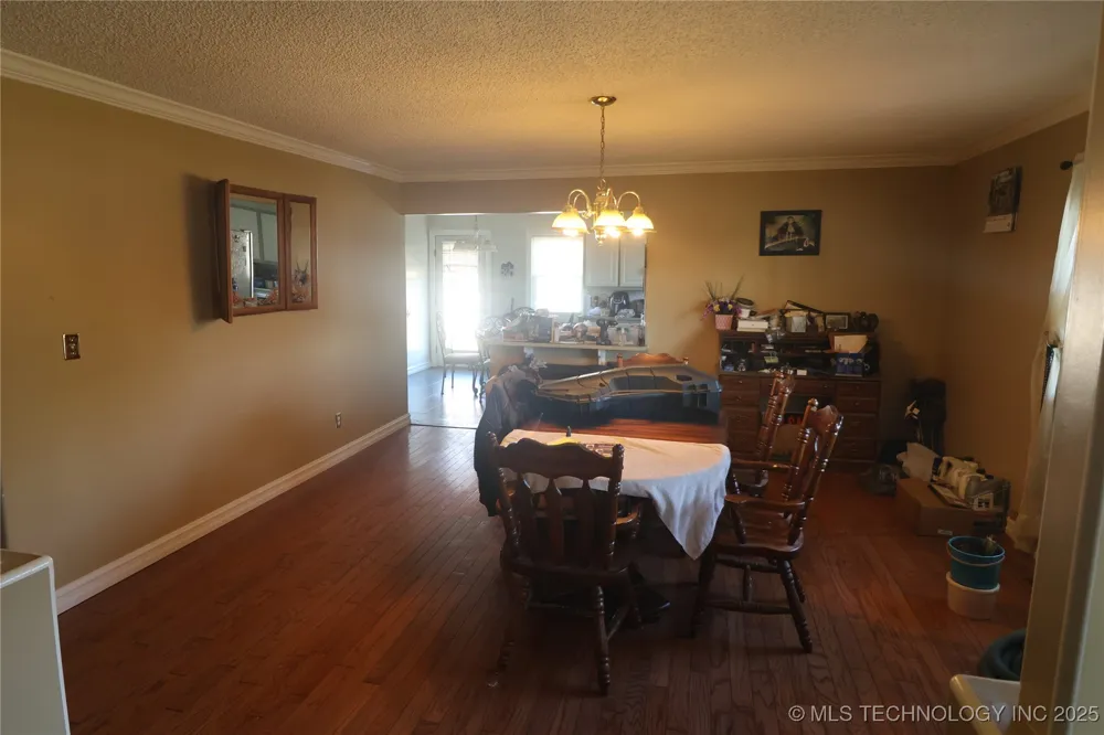 22663 Smith Loop Cameron, OK 74932