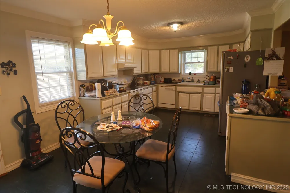 22663 Smith Loop Cameron, OK 74932
