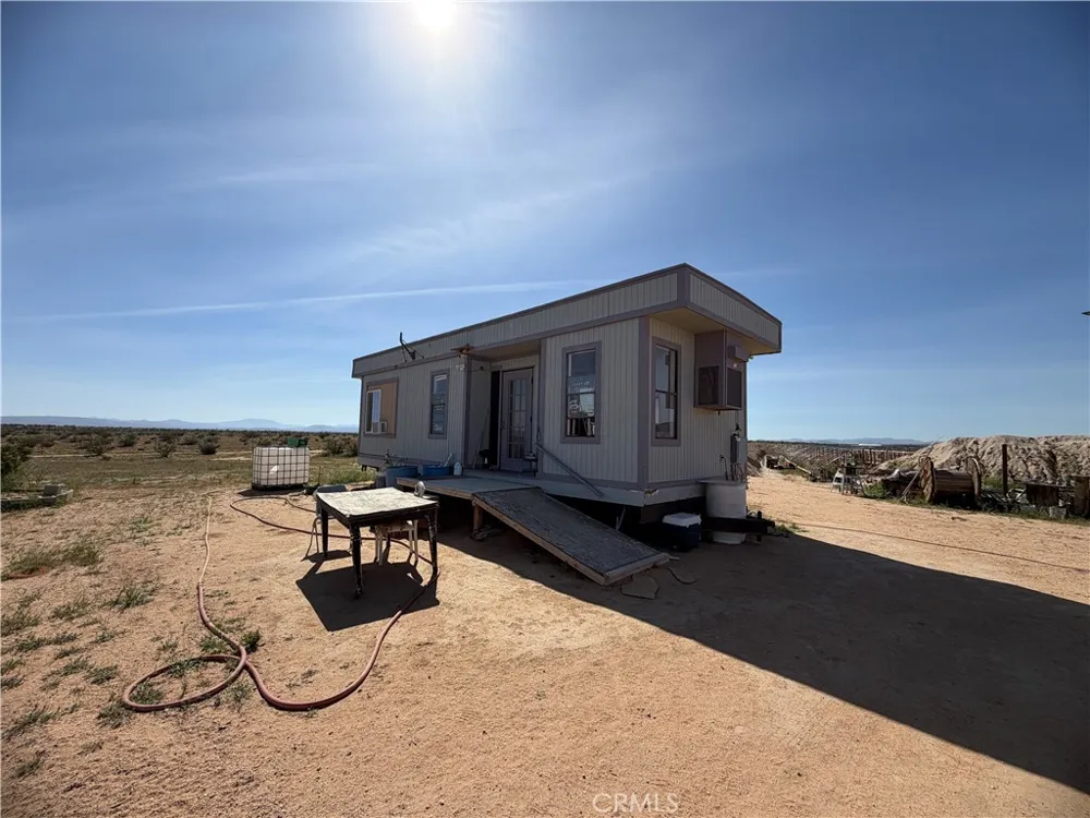 21353 Riverview Hinkley, CA 92347