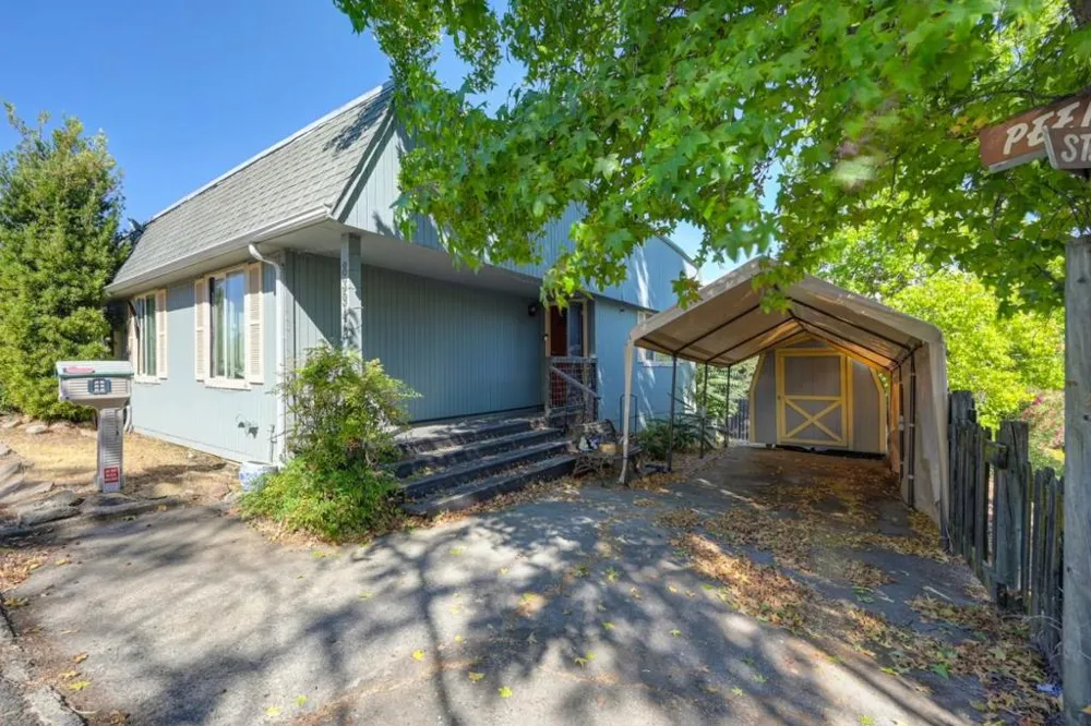 8394 Peek Circle Mokelumne Hill, CA 95245