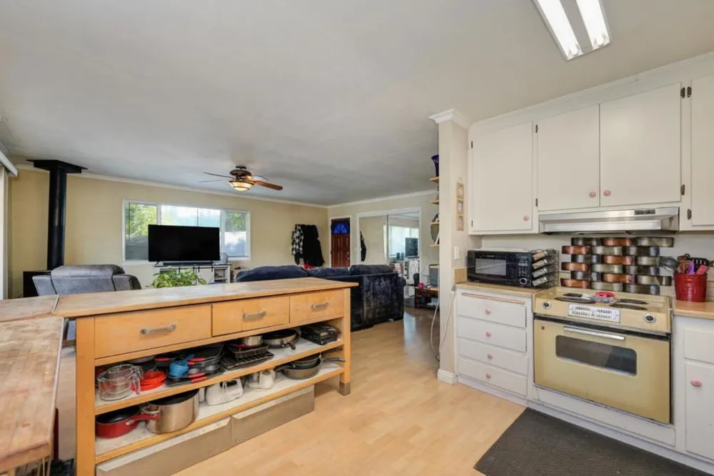 8394 Peek Circle Mokelumne Hill, CA 95245