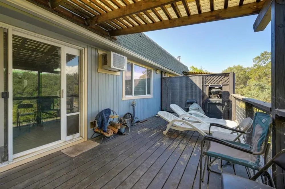 8394 Peek Circle Mokelumne Hill, CA 95245