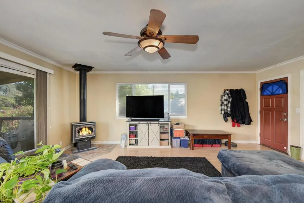 8394 Peek Circle Mokelumne Hill, CA 95245