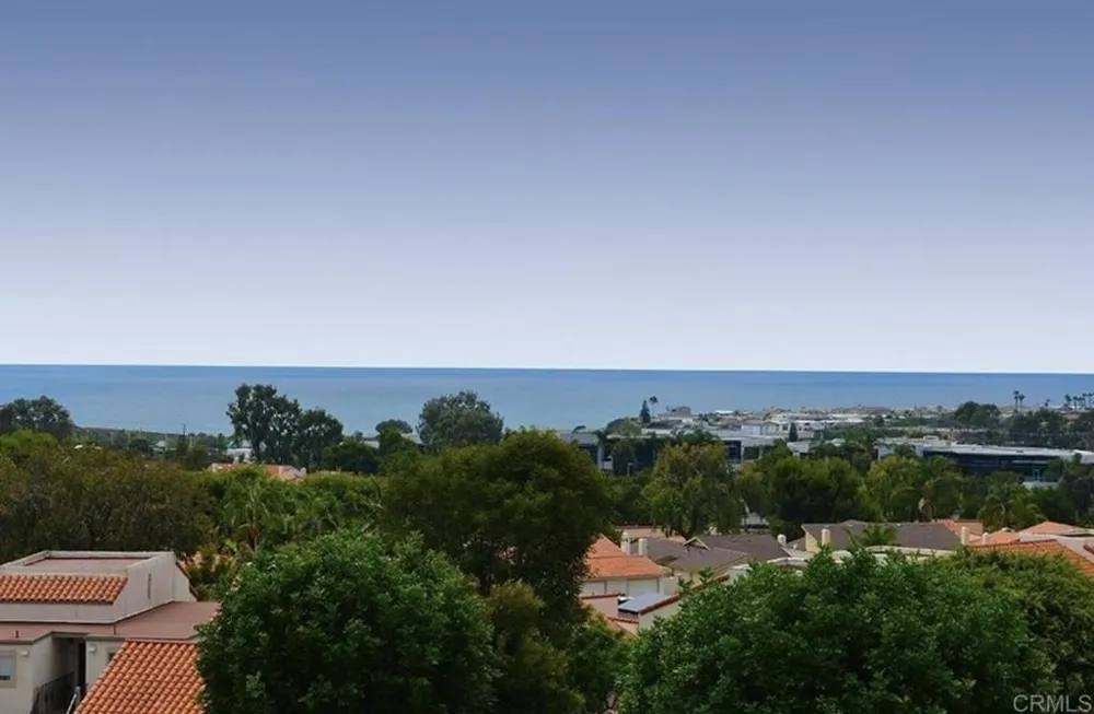 908 Caminito Madrigal #D Carlsbad, CA 92011