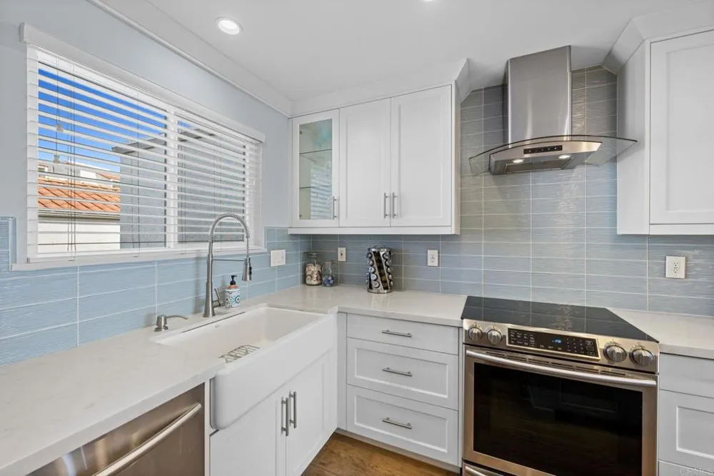 908 Caminito Madrigal #D Carlsbad, CA 92011