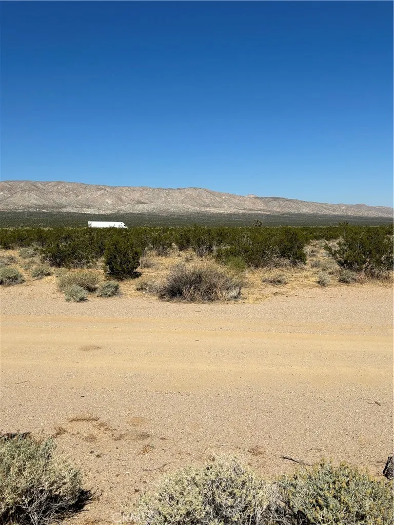 VAC/LOT Maury Ave & Midland Tri. Mojave, CA 93501