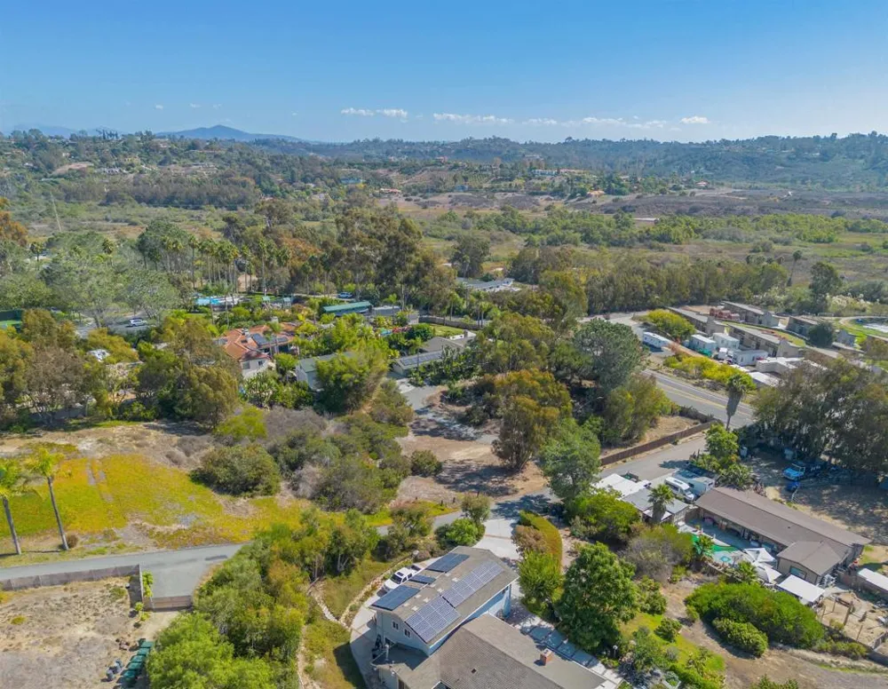 3703 Manchester Encinitas, CA 92024