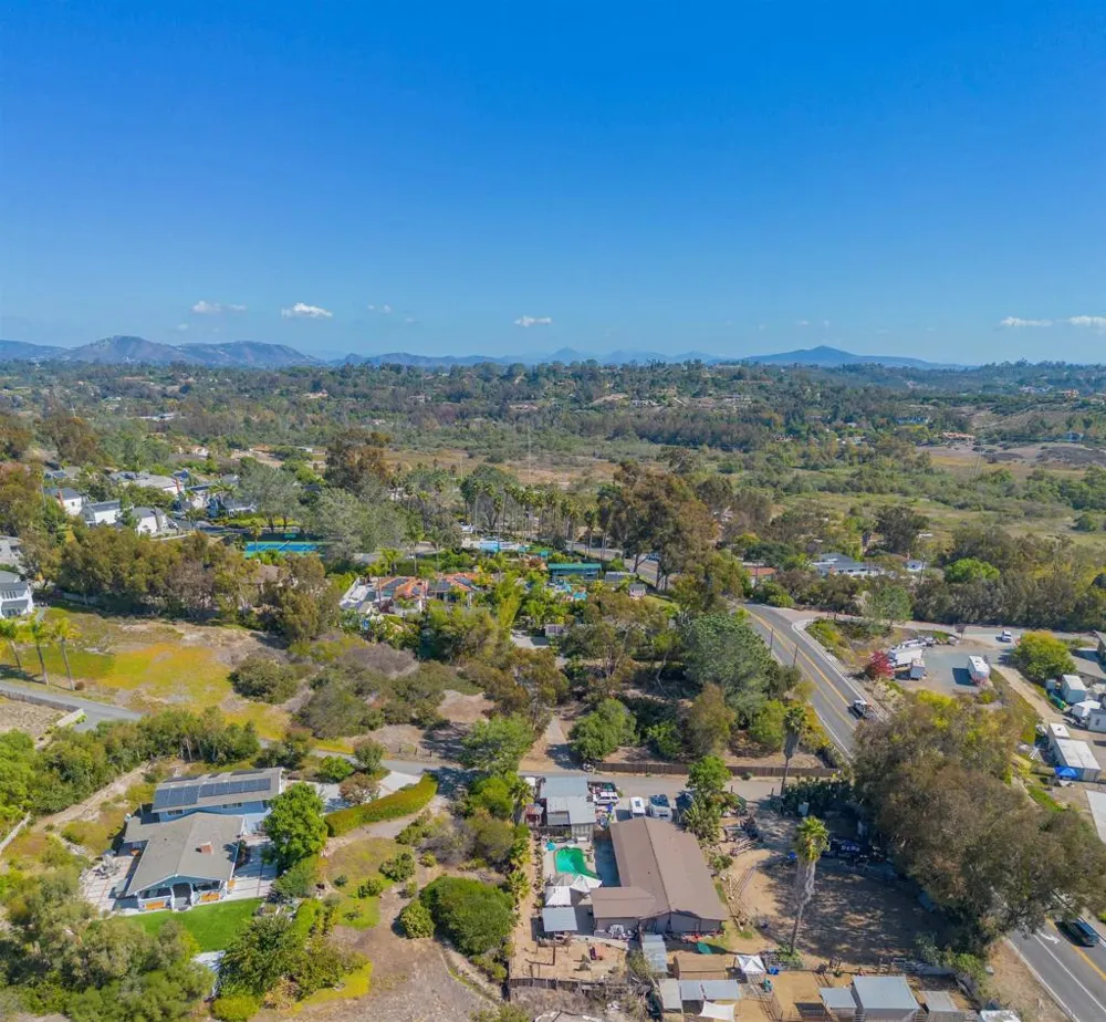 3703 Manchester Encinitas, CA 92024