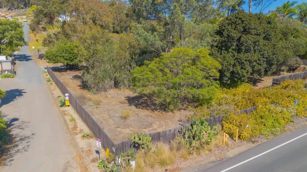 3703 Manchester Encinitas, CA 92024