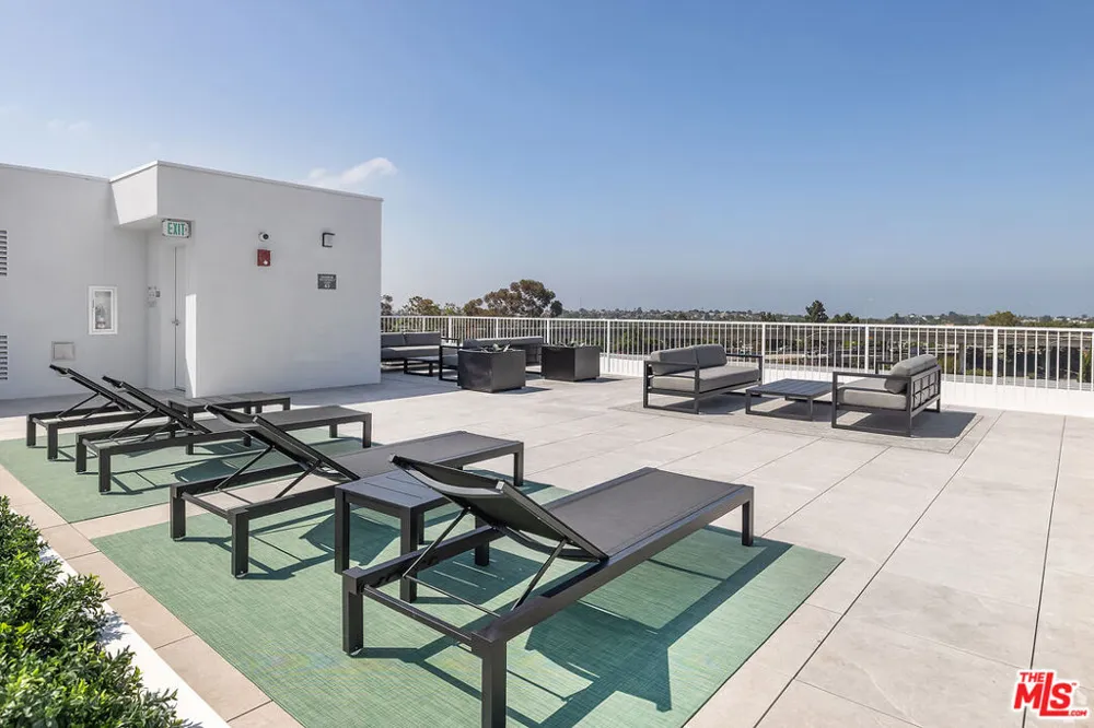 2600 S Sepulveda Boulevard #Unit 303 Los Angeles, CA 90064