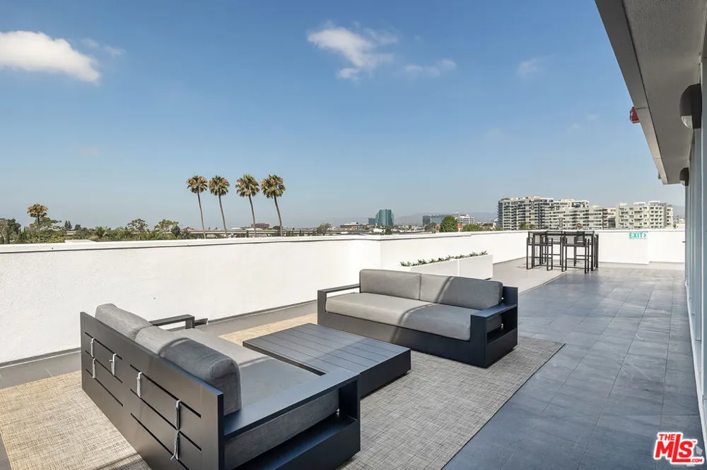 2600 S Sepulveda Boulevard #Unit 303 Los Angeles, CA 90064