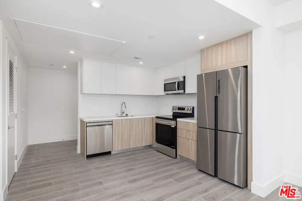2600 S Sepulveda Boulevard #Unit 303 Los Angeles, CA 90064