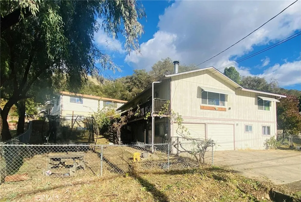 2900 Oakcrest Drive Lucerne, CA 95458