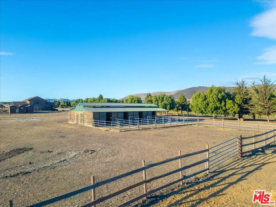 230 Hans Place Nipomo, CA 93444