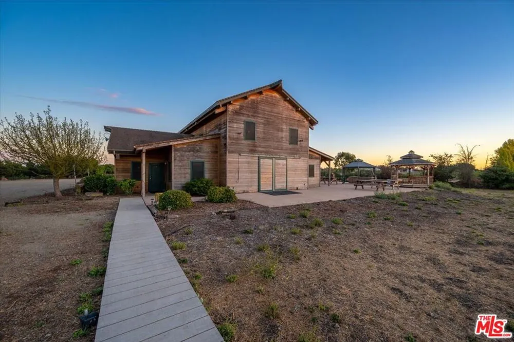 230 Hans Place Nipomo, CA 93444