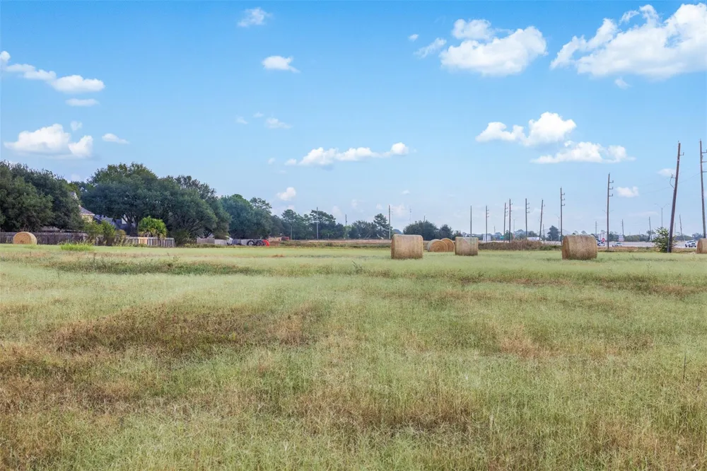 233 Kersten Road Sealy, TX 77474