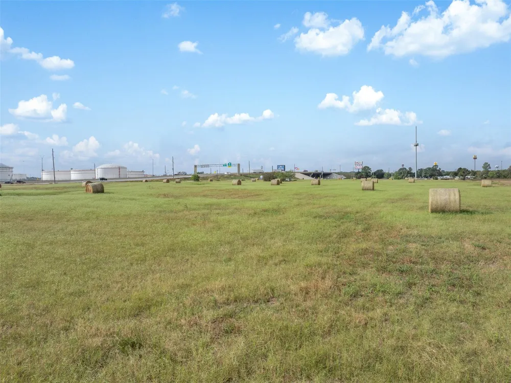 233 Kersten Road Sealy, TX 77474