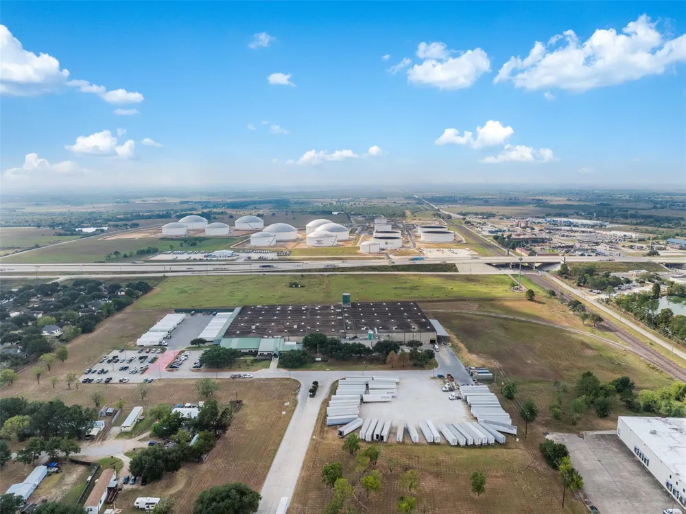233 Kersten Road Sealy, TX 77474