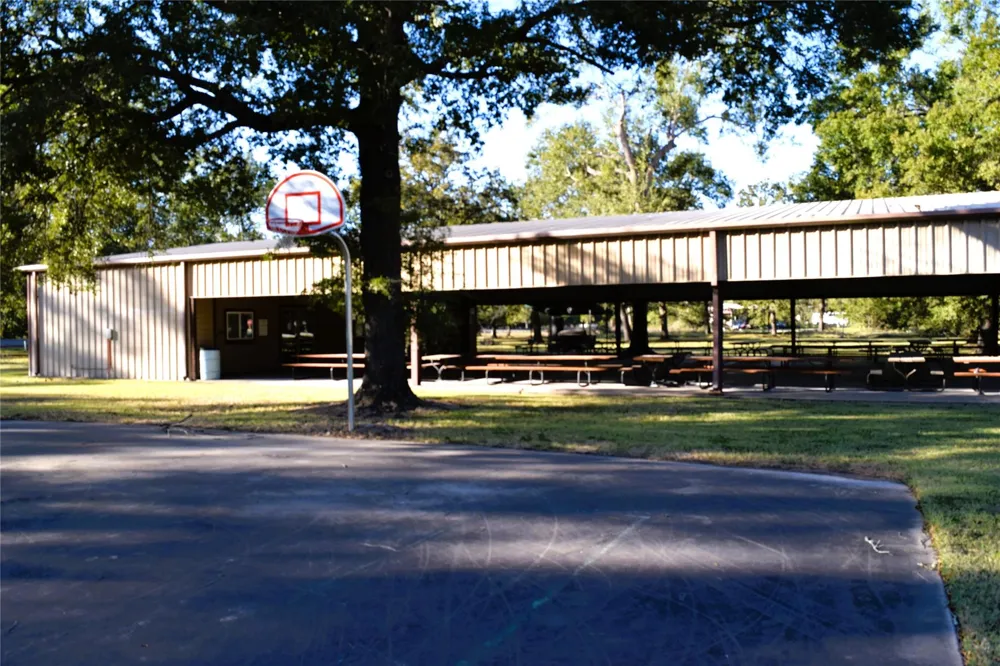 Forester Livingston, TX 77351