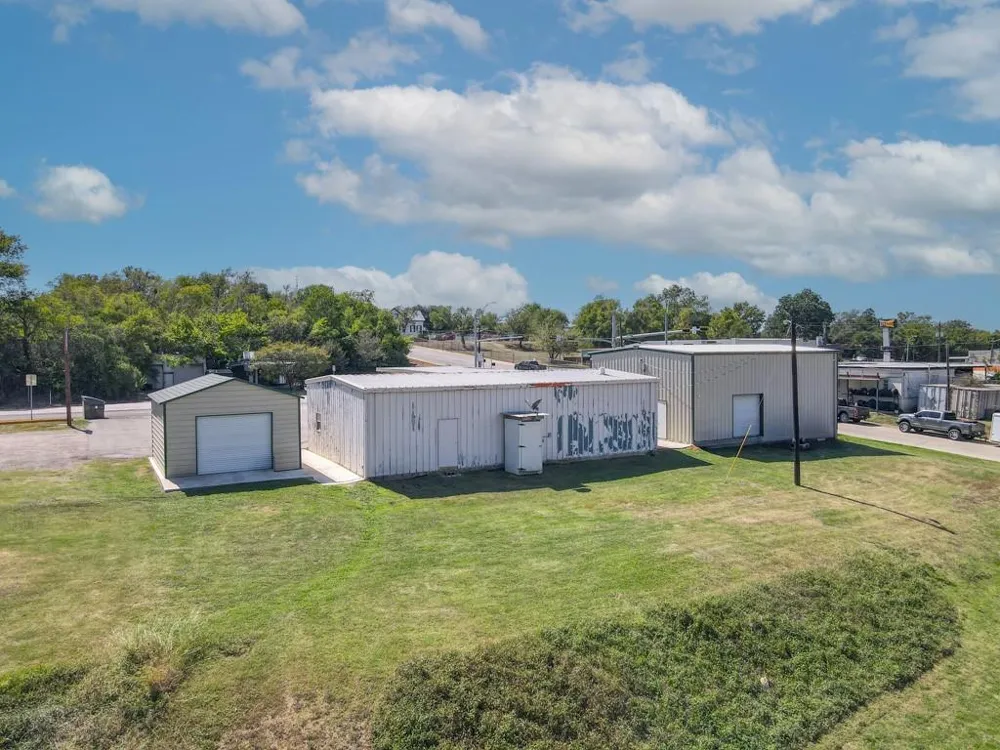 415 State Highway 36 S Caldwell, TX 77836