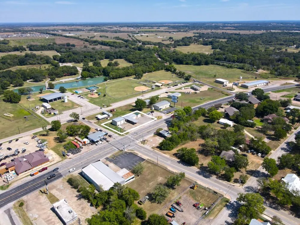 415 State Highway 36 S Caldwell, TX 77836
