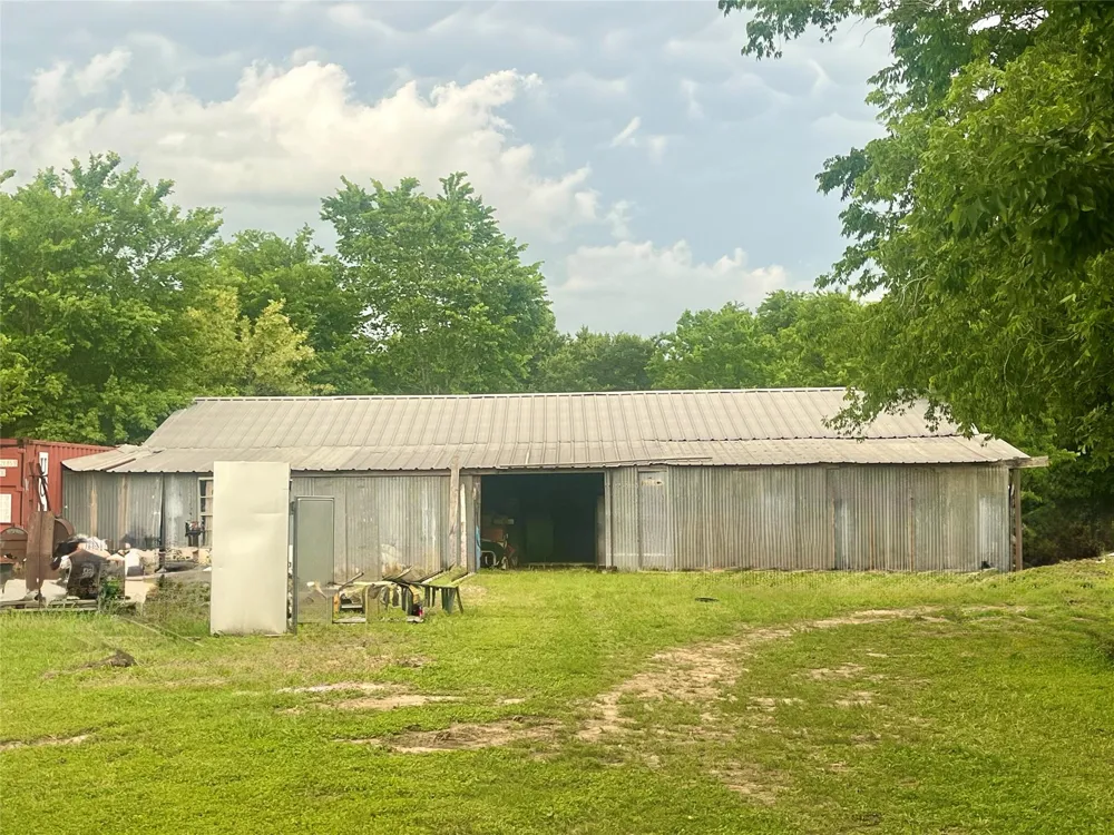 198 Riverside Drive La Grange, TX 78945