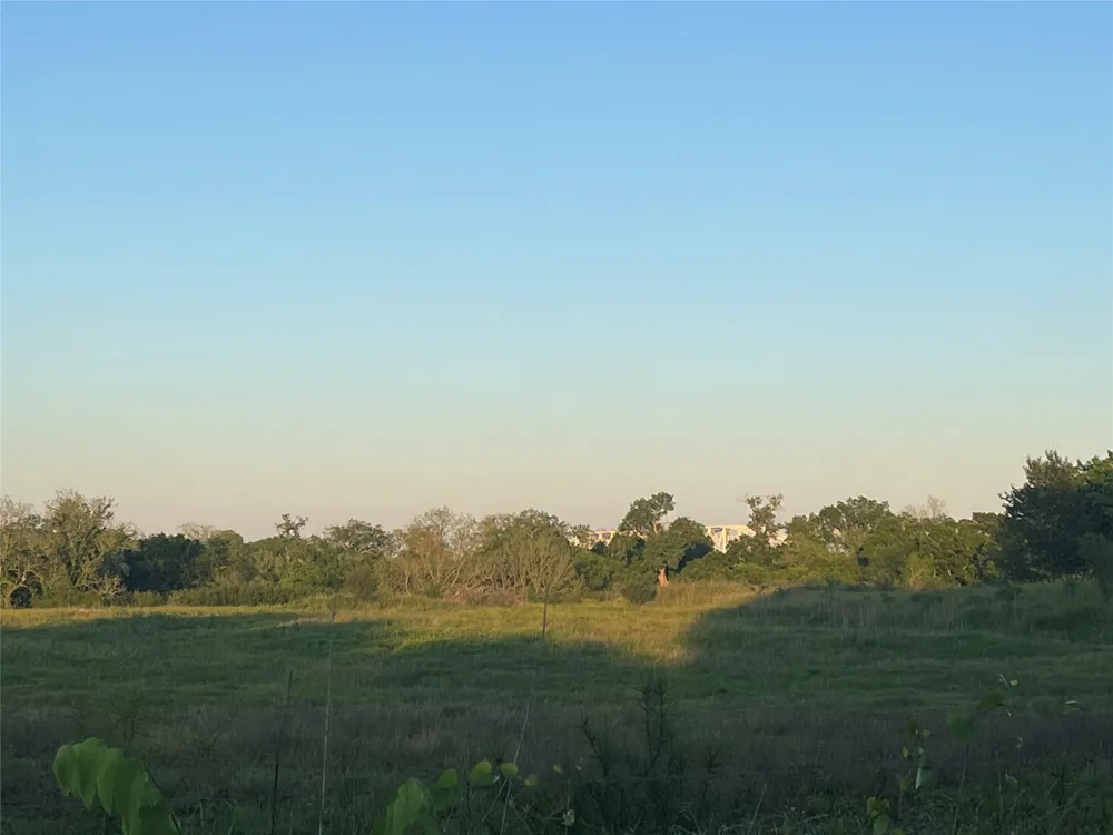 198 Riverside Drive La Grange, TX 78945