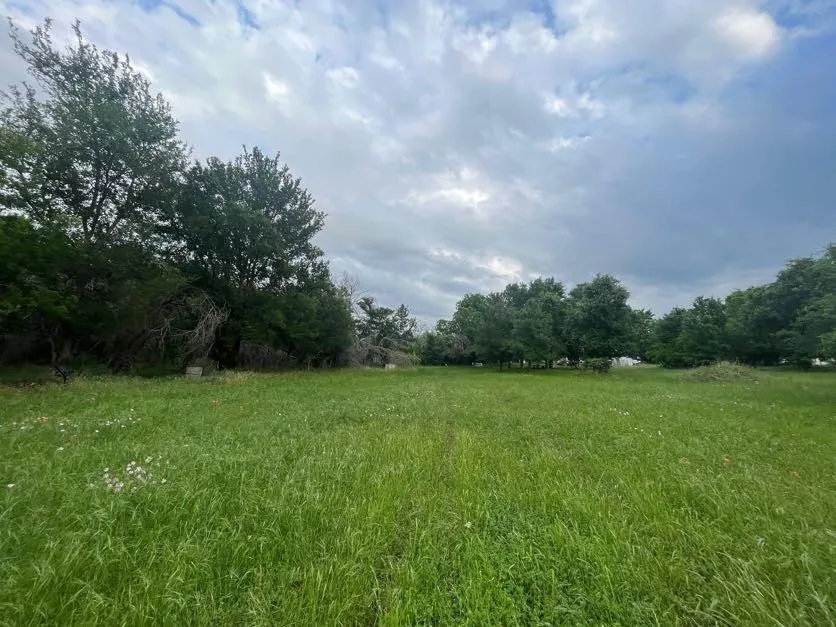 198 Riverside Drive La Grange, TX 78945