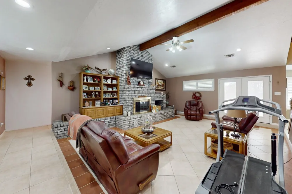 974 State Highway 21 E Caldwell, TX 77836