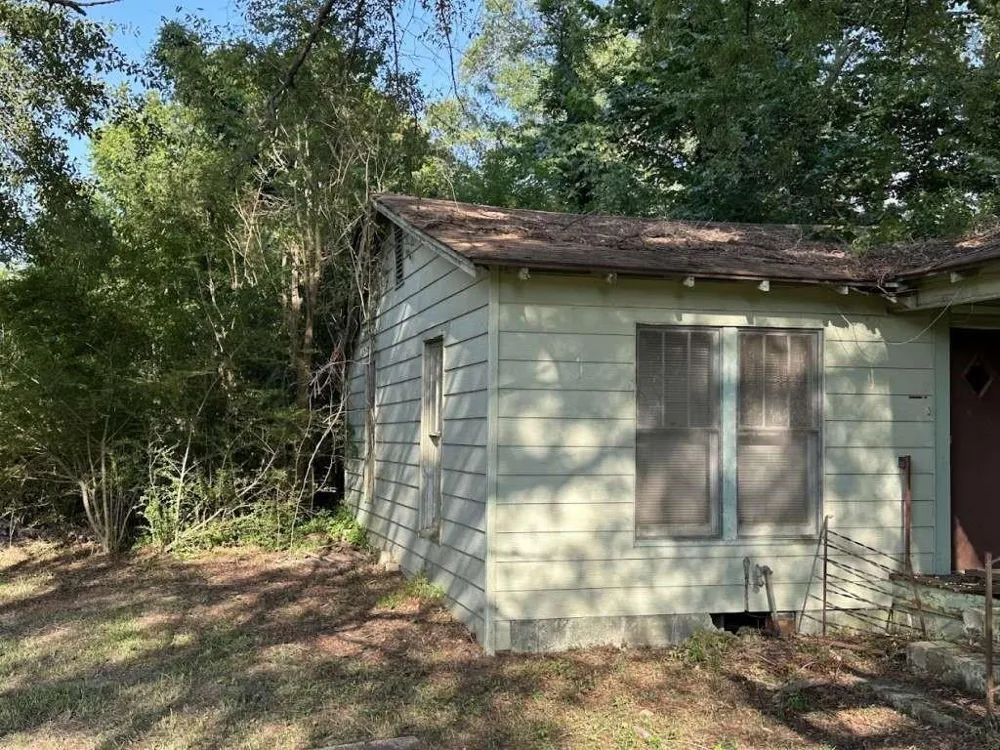 3305 S Lake Drive Texarkana, TX 75501