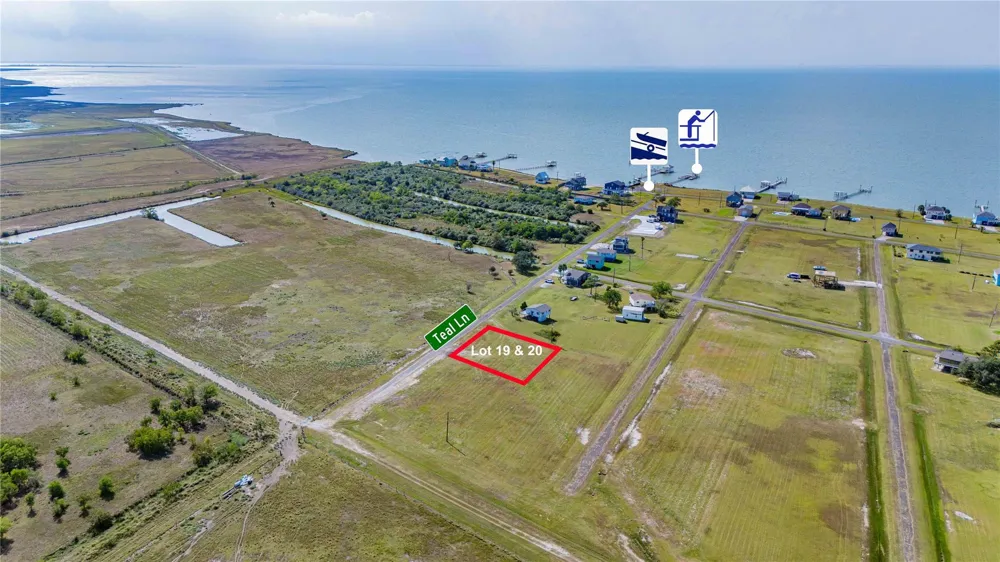 19 Teal Lane Anahuac, TX 77514