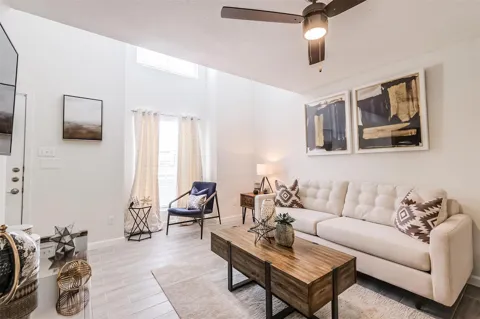 8162 Richmond Avenue #0903