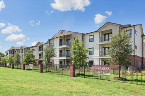 6000 Jones Road #4211