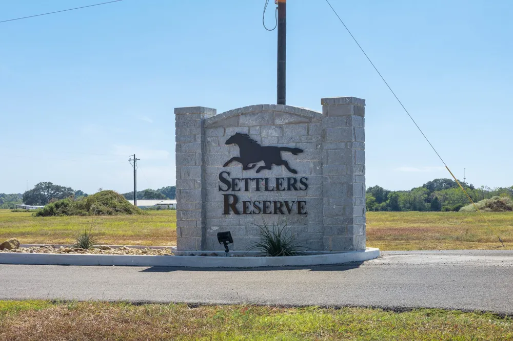 17 428 Rolling Hill Drive Cat Spring, TX 78933