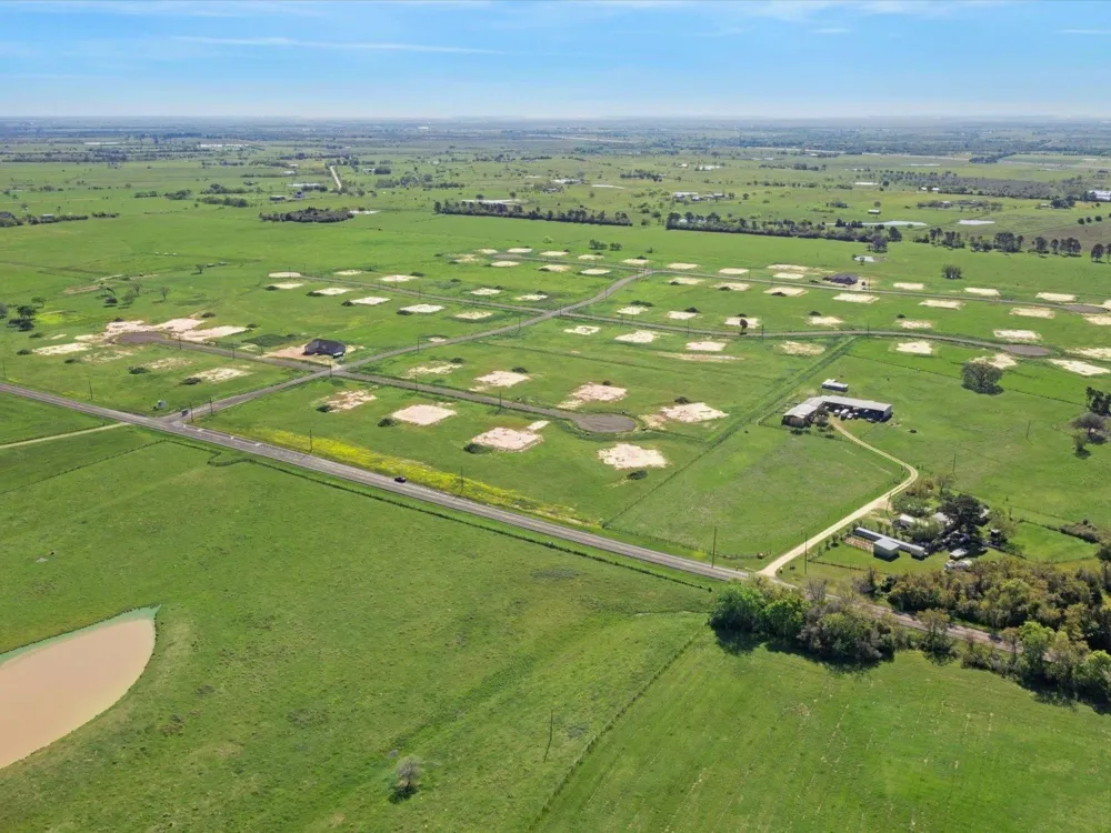 20 328 Rolling Hill Drive Cat Spring, TX 78933