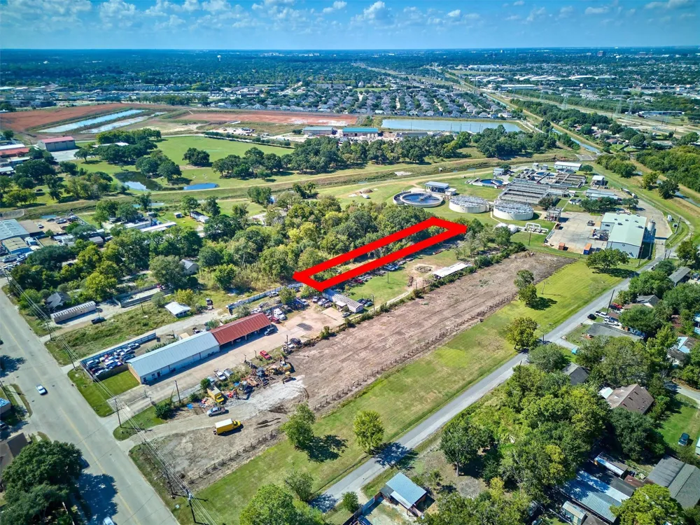2832 5th Street Stafford, TX 77477