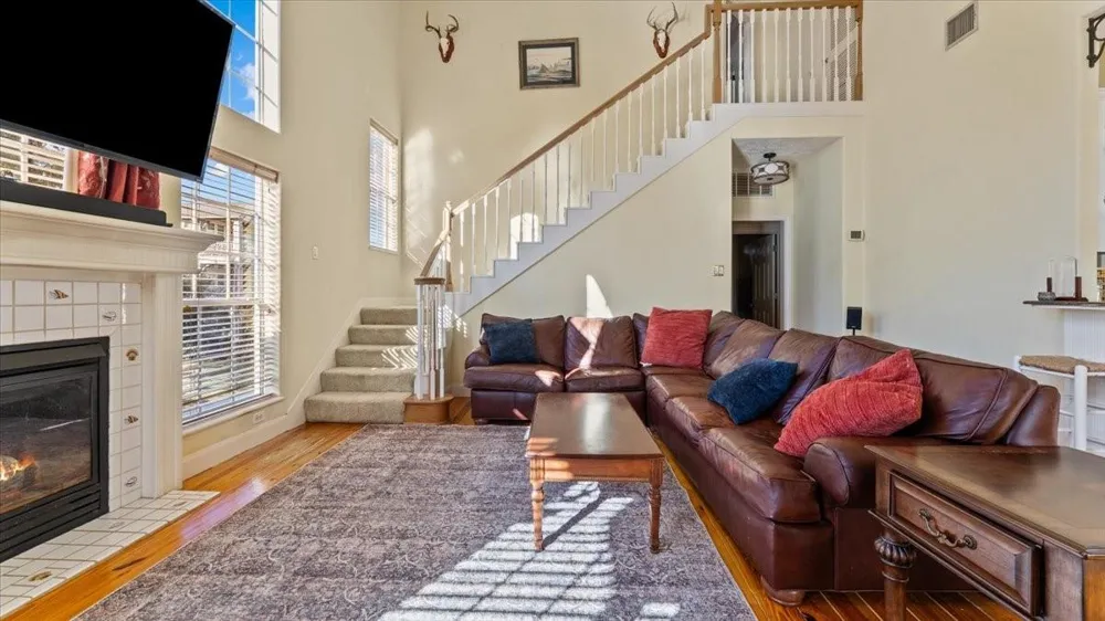 616 E Shore Drive Kemah, TX 77565