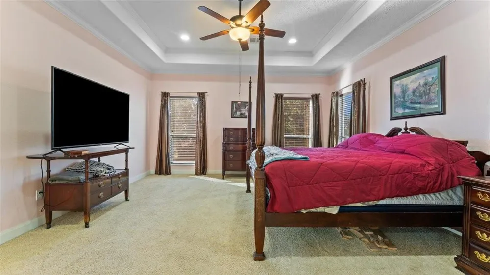 616 E Shore Drive Kemah, TX 77565