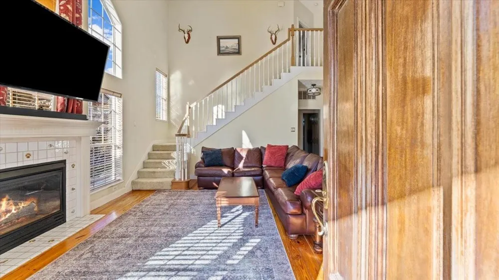 616 E Shore Drive Kemah, TX 77565