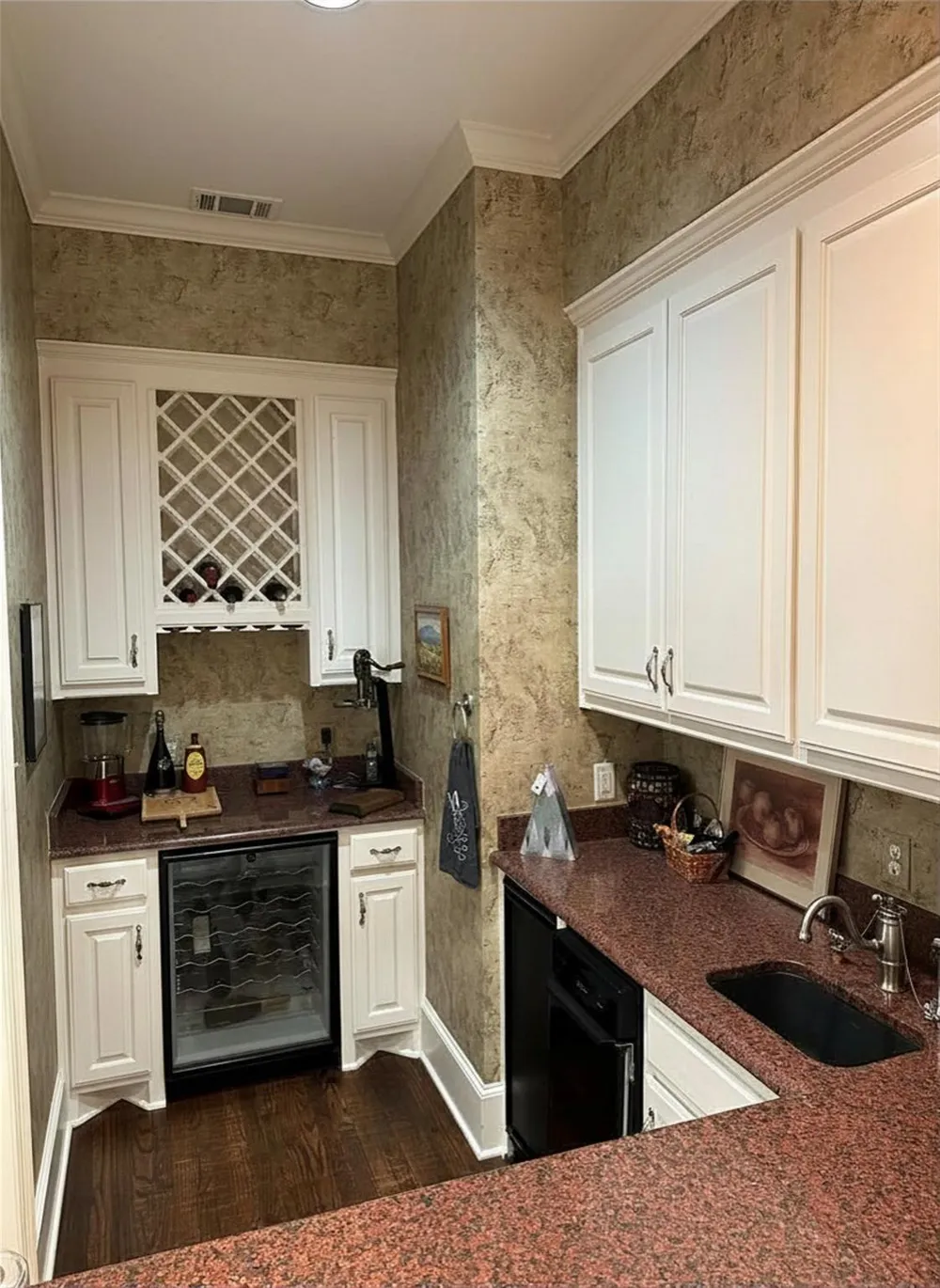 408 E Jolly Street Palestine, TX 75801