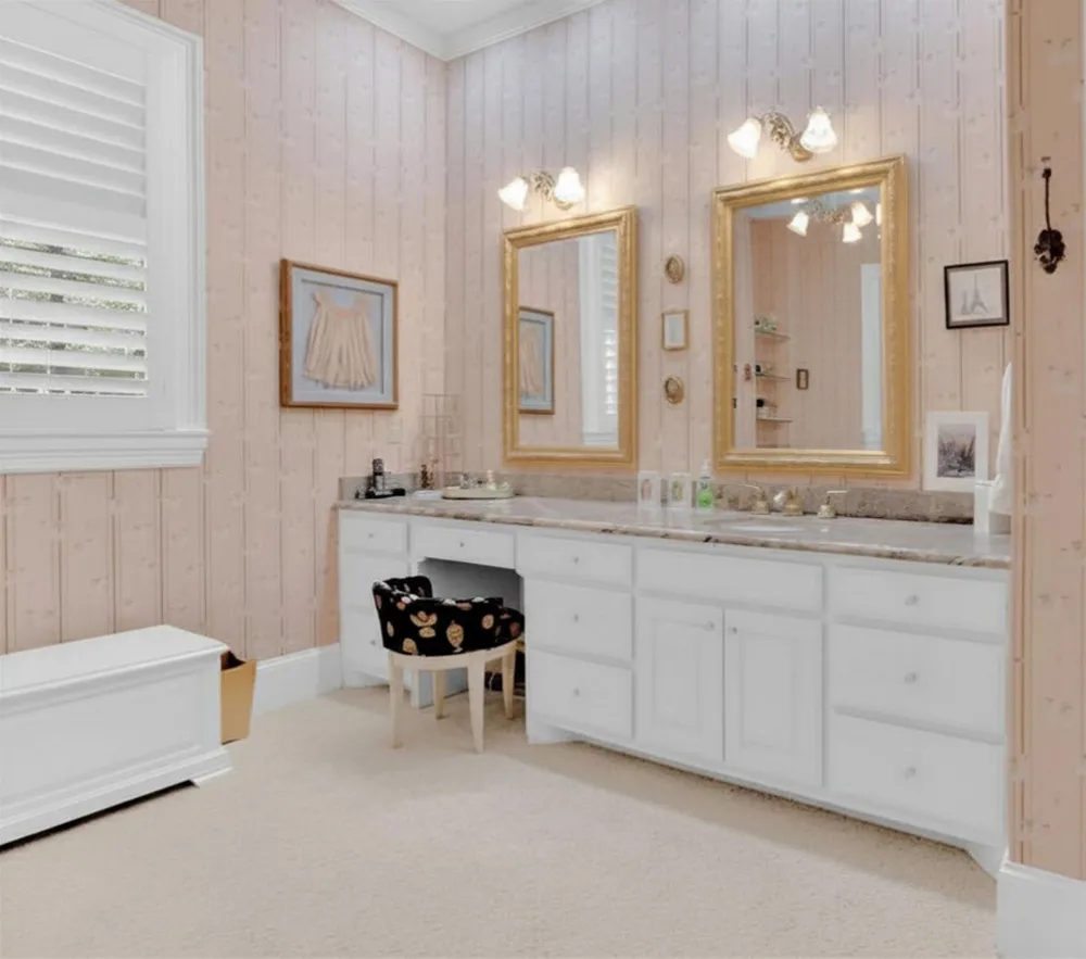 408 E Jolly Street Palestine, TX 75801