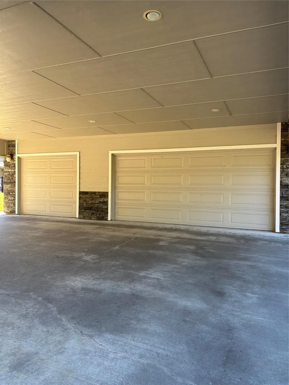 145 Bridgeway Onalaska, TX 77360