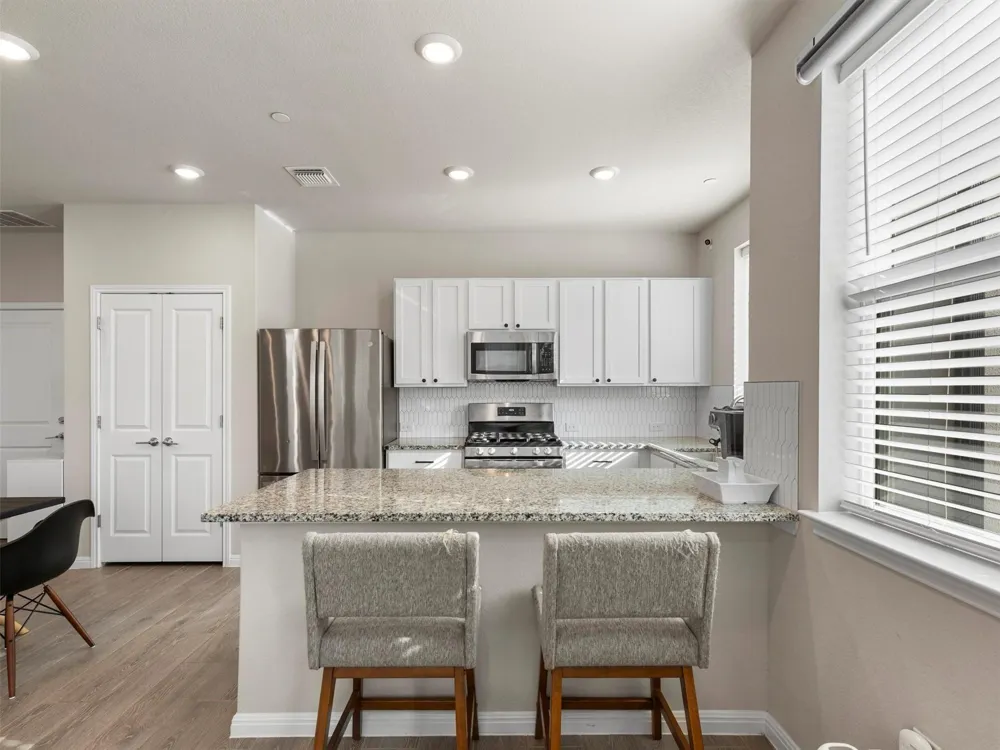 9015 Cattle Baron Path #2001 Austin, TX 78747