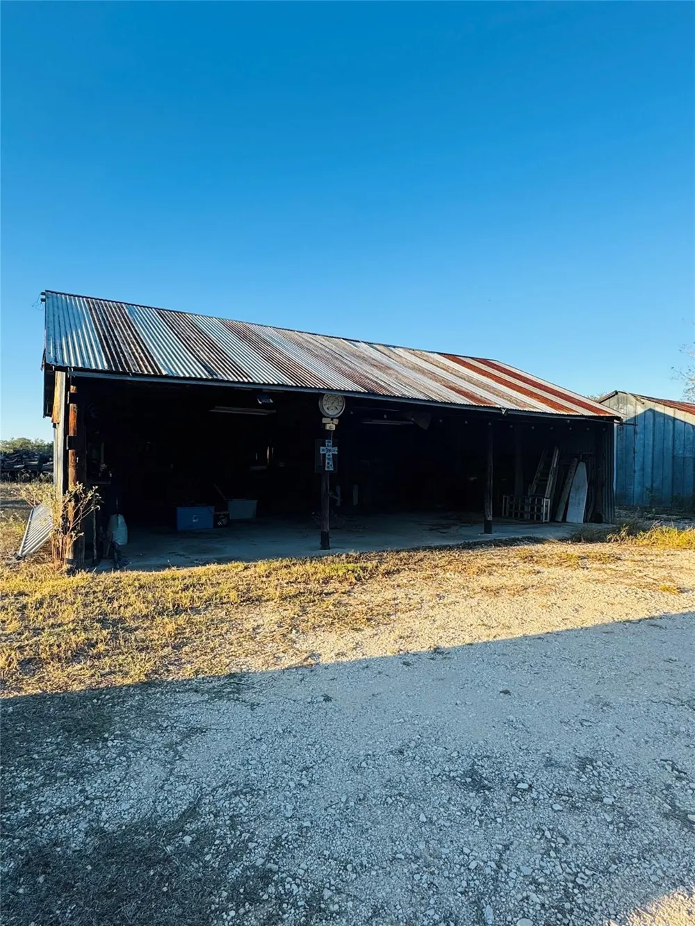 2636 E Fm 532 Schulenburg, TX 78956