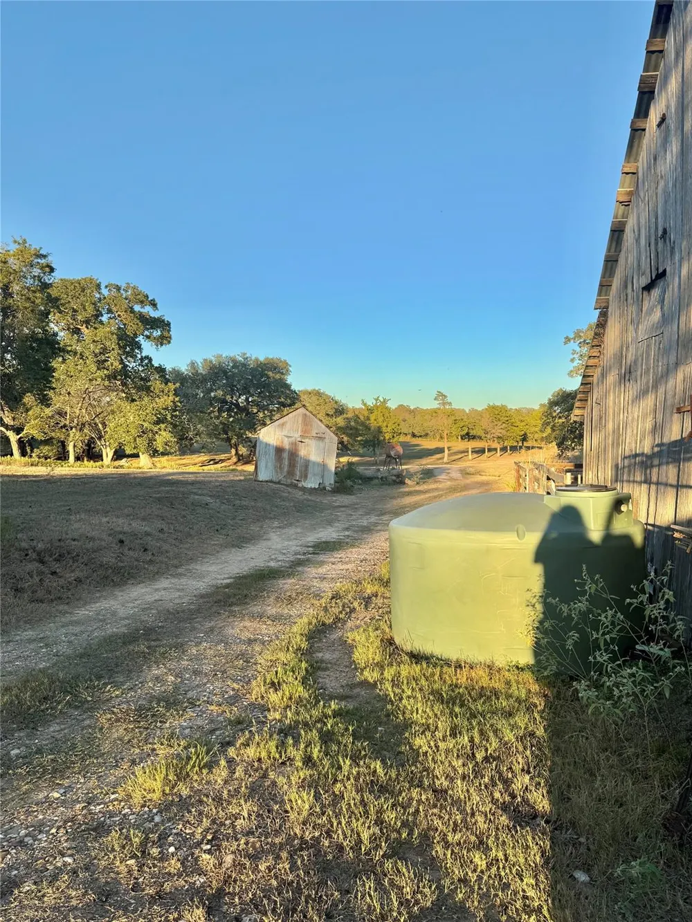 2636 E Fm 532 Schulenburg, TX 78956
