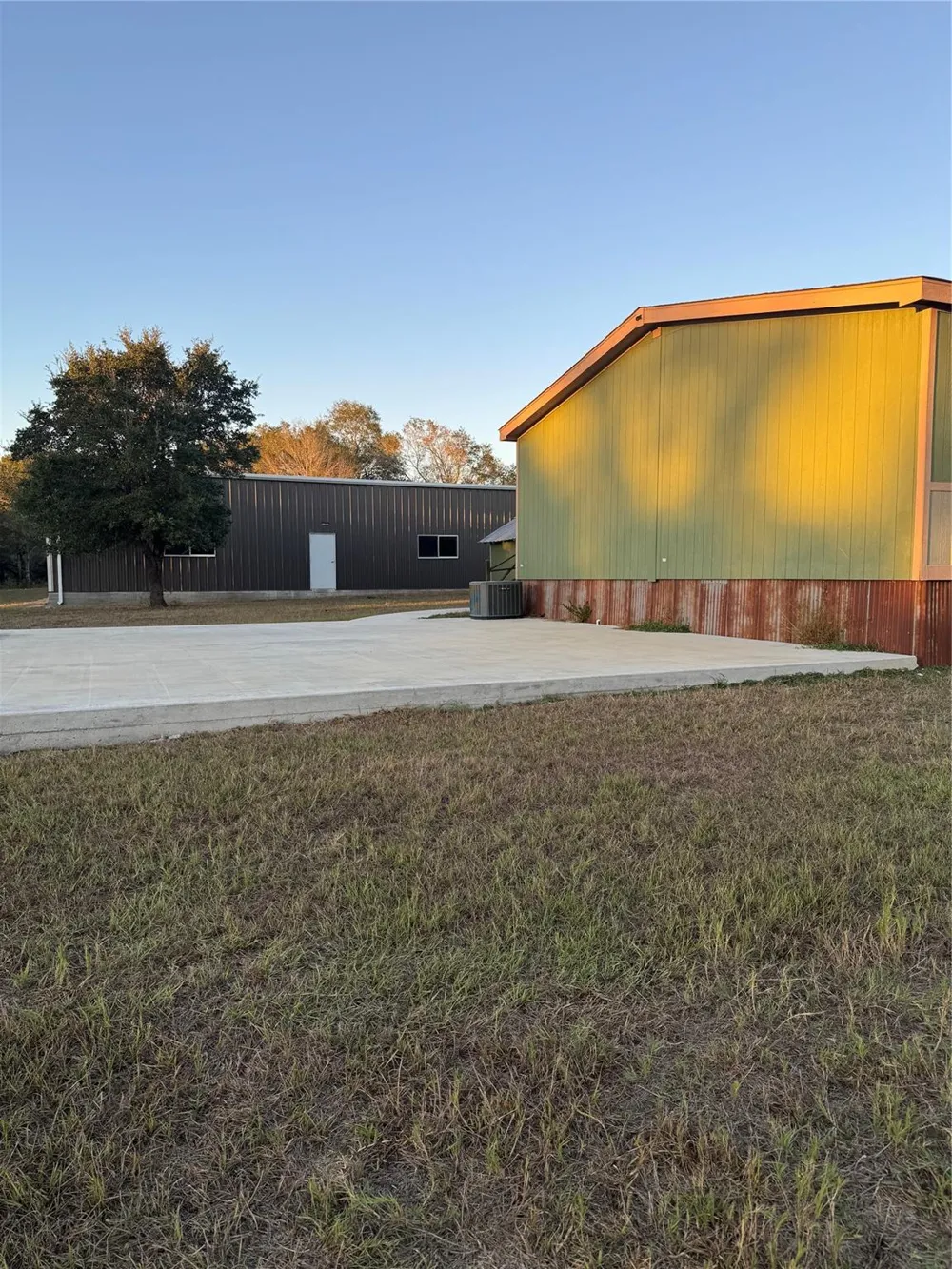 2636 E Fm 532 Schulenburg, TX 78956