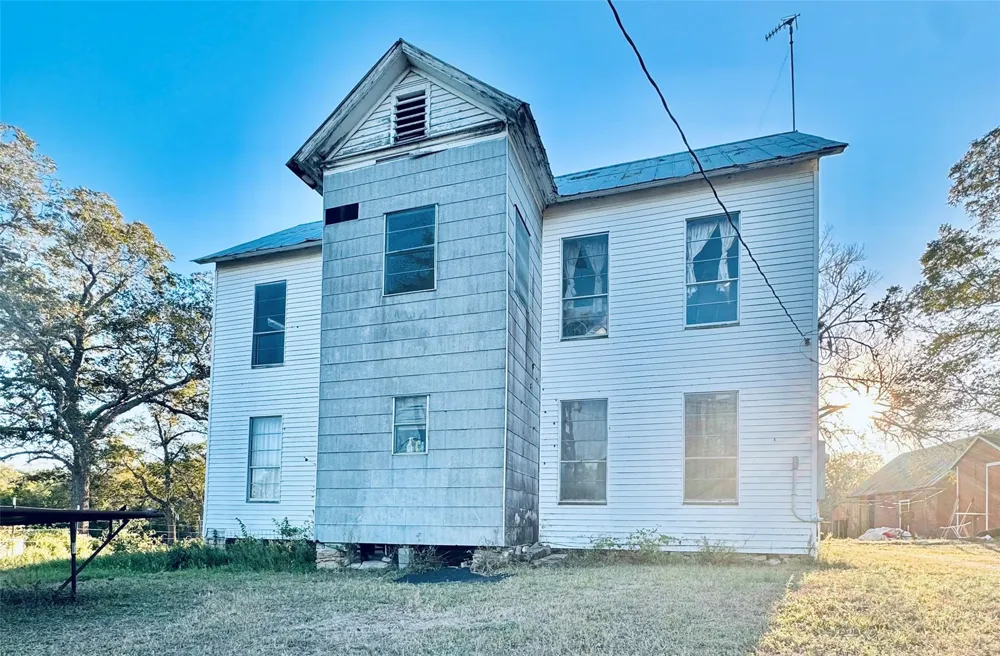 2636 E Fm 532 Schulenburg, TX 78956
