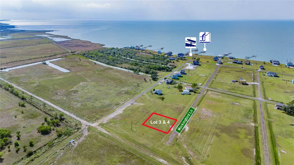 3 Mockingbird Lane Anahuac, TX 77514