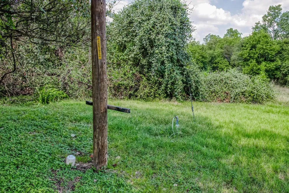 3208 W State Highway 21 Bryan, TX 77803