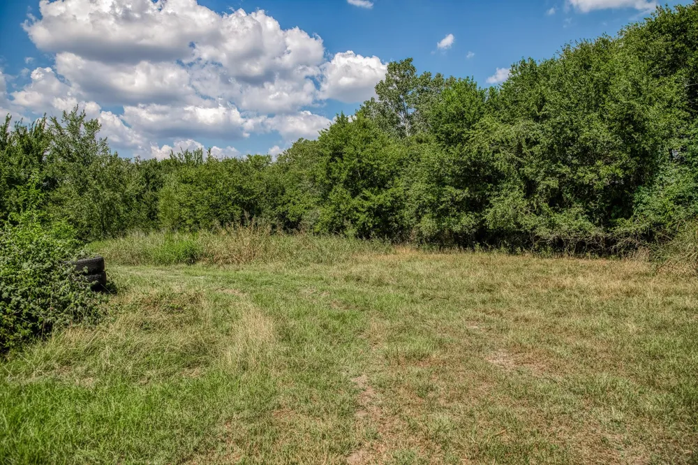 3208 W State Highway 21 Bryan, TX 77803